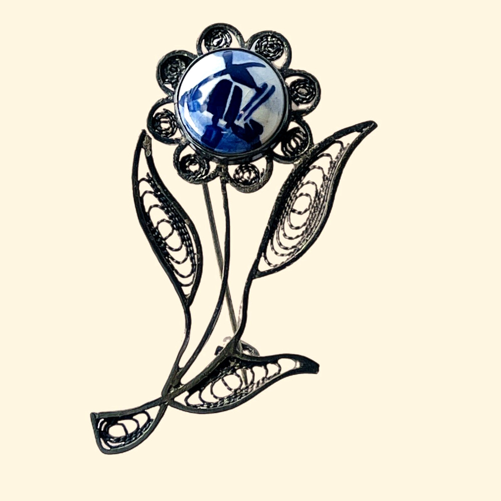 Vtg Blue White Delft Windmill Filigree Flower Brooch Dainty Pin C Clasp Signed - Picture 2 of 12